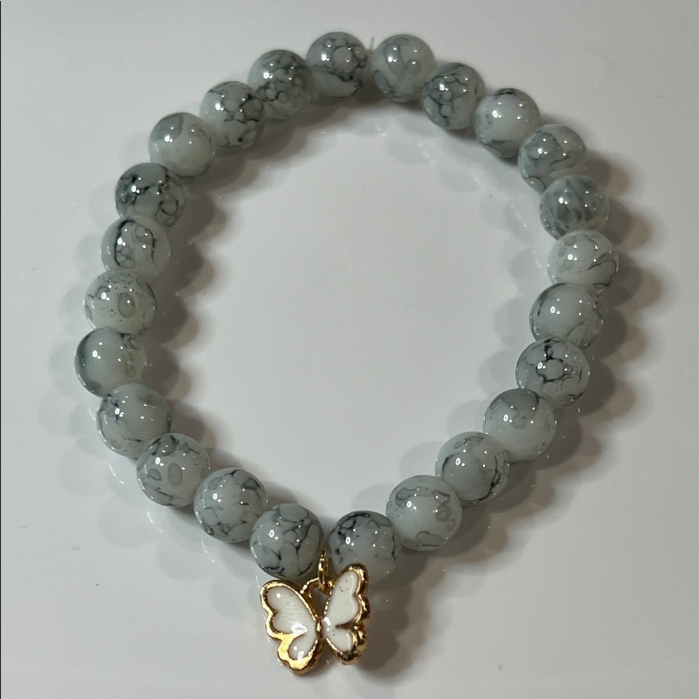 Chic Marble Beaded Bracelet with Gold Butterfly Accent